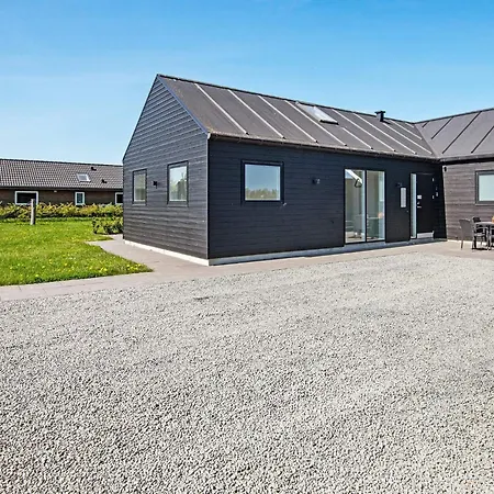 10 Person In * Odder