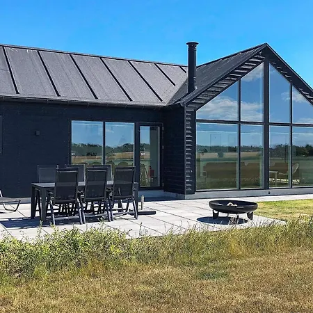 10 Person In * Odder